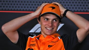 Oscar Piastri handed 'weakened' defence as McLaren prediction delivered