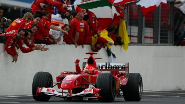 Michael Schumacher makes F1 history as rival retires for 'excruciating' reason