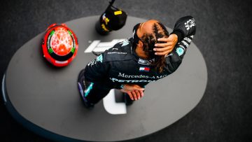 Lewis Hamilton receives emotional gesture upon reaching historic F1 milestone
