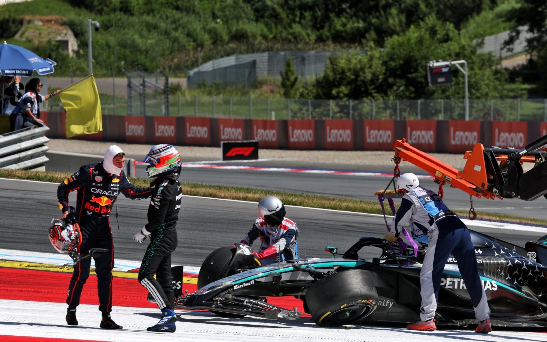 Verstappen Antonelli Austria crash